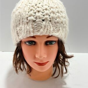 Eddie Bauer Chunky Knit Beanie - Off White